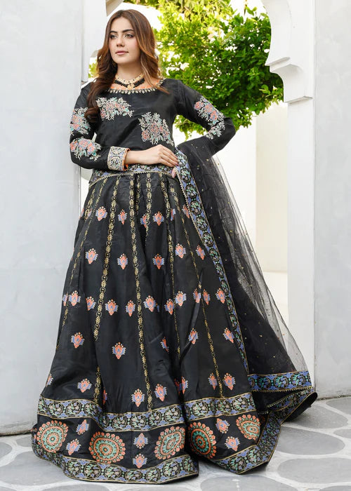 Black lhanga 029 - Miss & Mrs