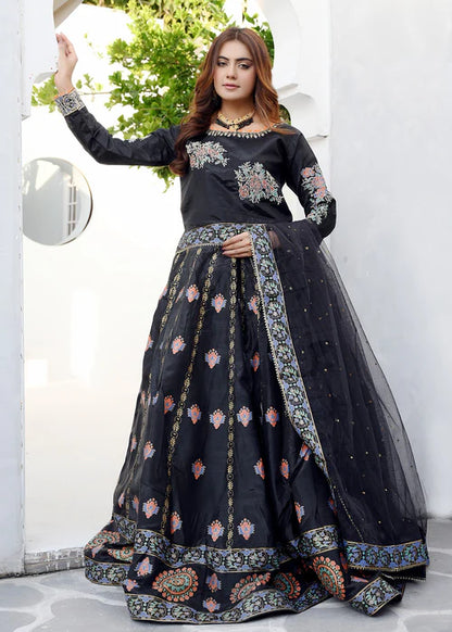 Black lhanga 029 - Miss & Mrs